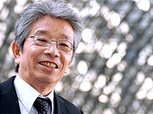 時代と人をつなぎ、総体に迫る　山室信一さん「アジアの思想史脈―空間思想学の試み／アジアびとの風姿―環地方学の試み」