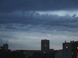 よし、言うぞ。いじめの謝罪を綴った手紙をそっとポケットに仕舞った