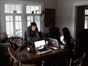 産・育休も介護制度も家族の問題なのに「無自覚の性差別」で女性だけが苦しむの？