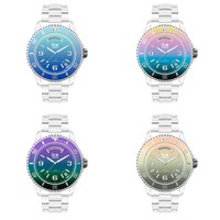 「アイス クリアサンセット」ミディアムサイズは4色展開。上段左からターコイズ、デジタリズム。下段左からパープルグリーン、ヨガ（ビヨンクール提供）