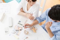 年収1400万円以上のパワーカップルが「住宅購入時に重視するポイント」は？　※画像はイメージです（kazoka303030/stock.adobe.com）