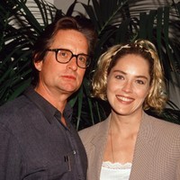 シャロン・ストーン（右）とマイケル・ダグラス