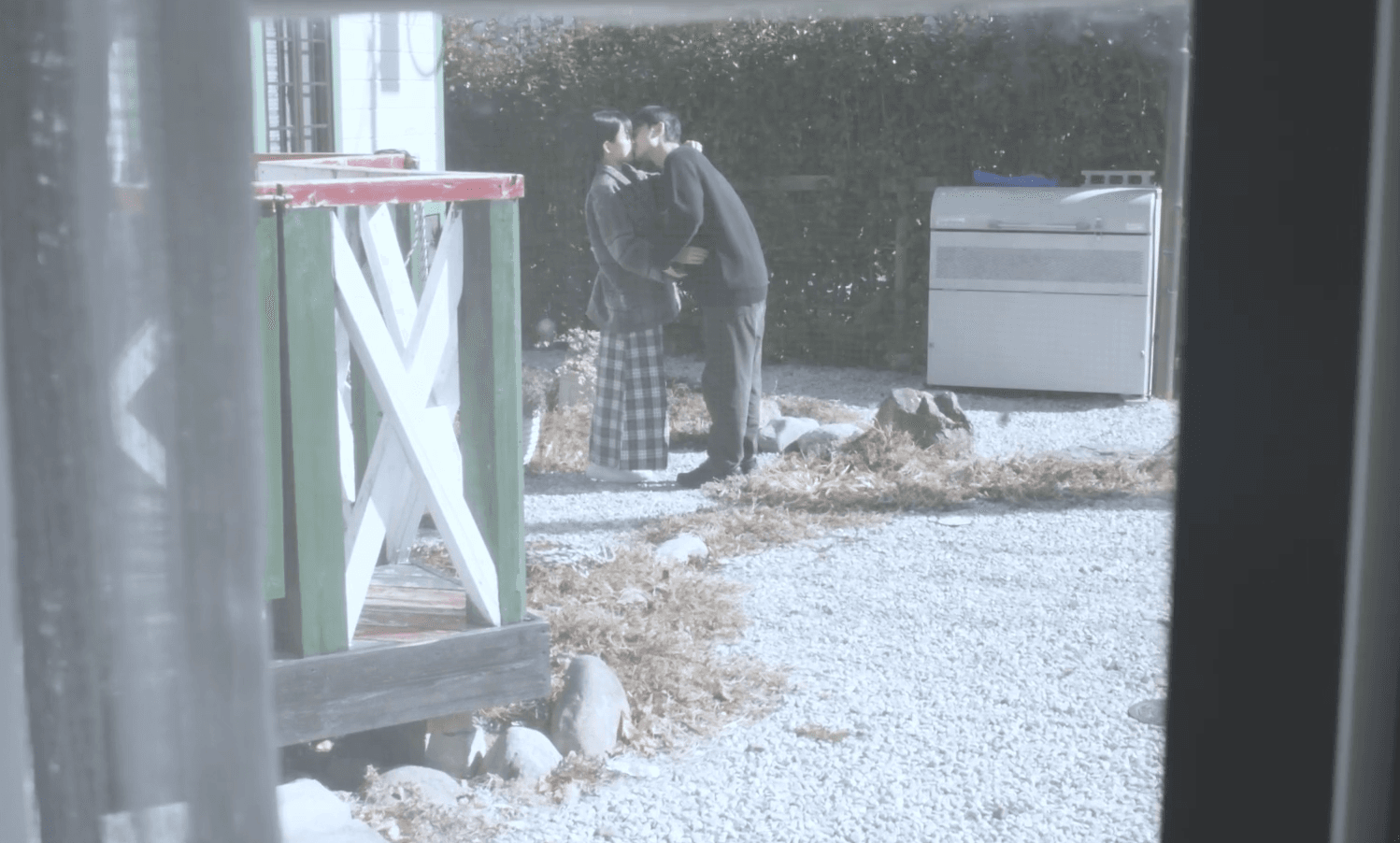 あ、夫が何かしている！