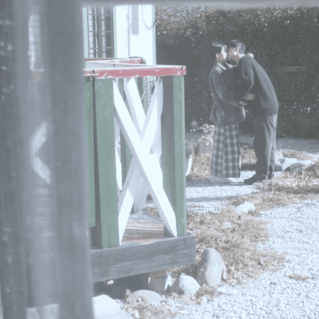 あ、夫が何かしている！