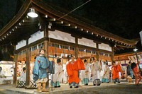 桃の木でつくられた弓で矢を放ち、鬼は退散してきます（２０２５年２月１日撮影）