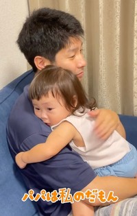 パパが大好き！ときには嫉妬もしちゃう…！（提供：@etsuko_kantaroさん）
