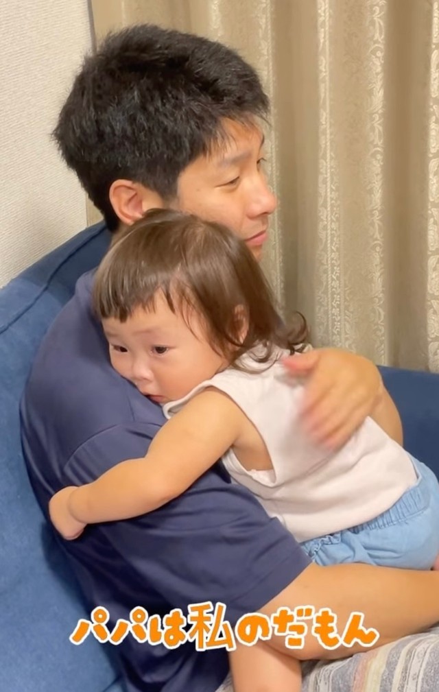パパが大好き！ときには嫉妬もしちゃう…！（提供：@etsuko_kantaroさん）