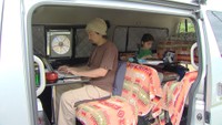 車を拠点に生きるバンライファーの家族©石川テレビ放送