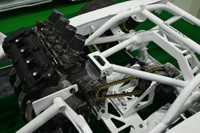 シンプルなチェーン駆動（バックはどうするんだろう）