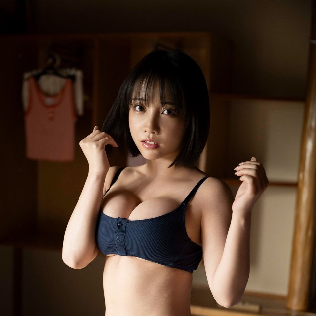 はのんまゆ SPA!デジタル写真集「魅惑のスマッシュ」(扶桑社)より＝提供／週刊SPA!編集部 撮影／武田敏将 ヘアメイク／mahiro スタイリング／木村美希子