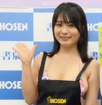 20代最後のカレンダー発売記念イベントの星名美津紀さん
