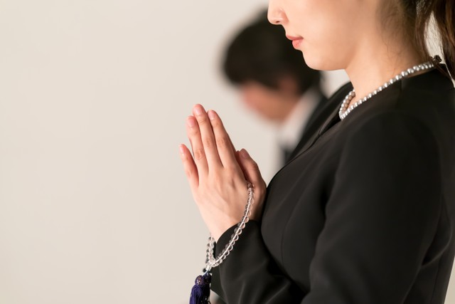 急なお葬式ネイルはNG？※画像はイメージです（naka/stock.adobe.com）