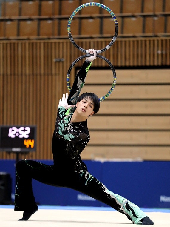 新体操 三つ子の青森大 佐藤三兄弟 16年間の新体操人生のすべてを全日本にぶつける 4years 大学スポーツ