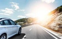 「ウインカーを出さない車」にヒヤッとさせられた経験を持つ人は多い（Denis Rozhnovsky/stock.adobe.com）※画像はイメージ