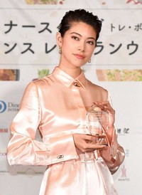 森星＝2021年