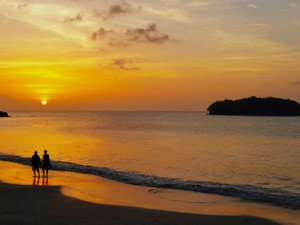 わたしが勇気を出して繋いだ手、握り返してくれたけど嬉しくなかった