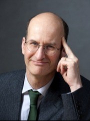 「異星人論争」について見解を語った国際政治学者のエマニュエル・パストリッチ氏。2020年の米大統領選では出馬表明した