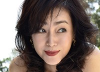 『柏原芳恵DIGITAL写真集　YOSHIE MODE』より　撮影：佐藤健