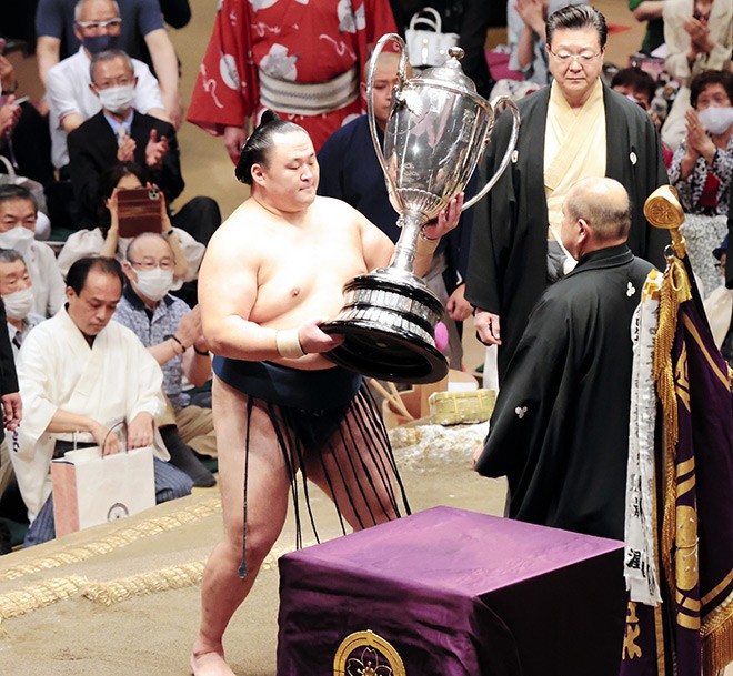 Sumo: Tamawashi secures 2nd championship with win over Takayasu