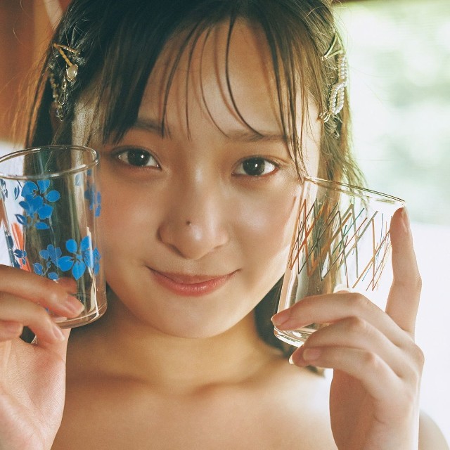 沢美沙樹（撮影／岡本武志　ヘアメイク／田森春菜（JULLY） スタイリング／設楽和代）