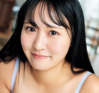 本多もか（撮影／高橋慶佑　ヘアメイク／KEIKO（renewal）　スタイリング／毛塚由恵）
