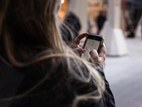 職場で倒れて数日。どうすれば幸せになれるか、SNSに聞いてみた