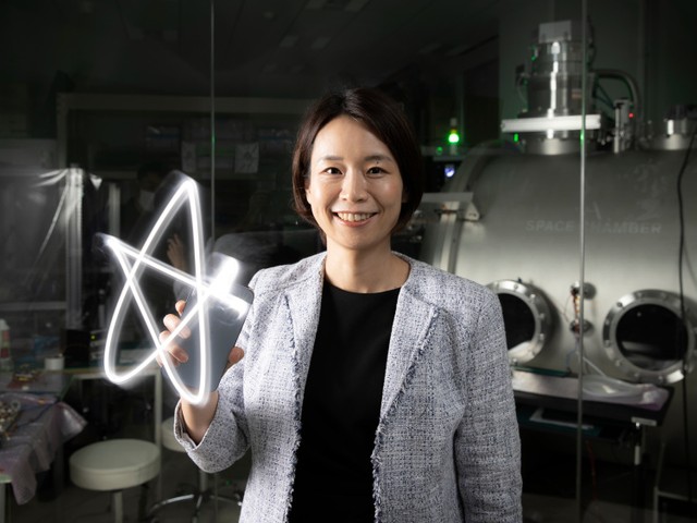 人工の流れ星、実現まであと一歩 「常識ではありえない」専門家が驚い