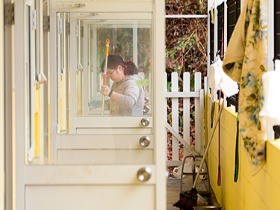 犬への愛情深い人生の先輩たち　熱意と経験は事業の大きな力に