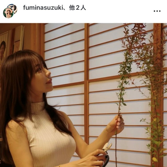 鈴木ふみ奈インスタグラム(@fuminasuzuki)より