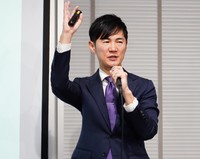 2025年1月、新党立ち上げ会見を行う石丸伸二氏