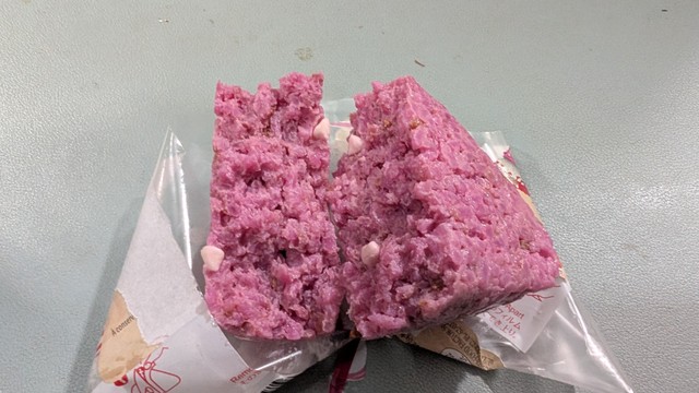 中にはホワイトチョコレートが（ulalaさん提供）