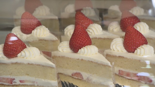 ロマランのレシピを使ったケーキが並ぶ「パティスリーマリル」　岡山・北区富田町