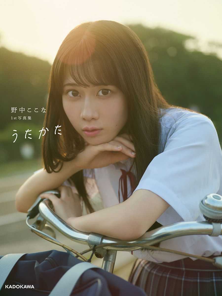 黄色のワンピース姿のままプールへ ラブライブ声優が10代最後の写真集