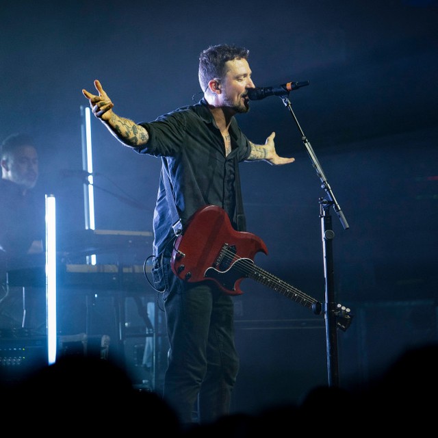 泥酔したエピソードを明かしたフランク・ターナー