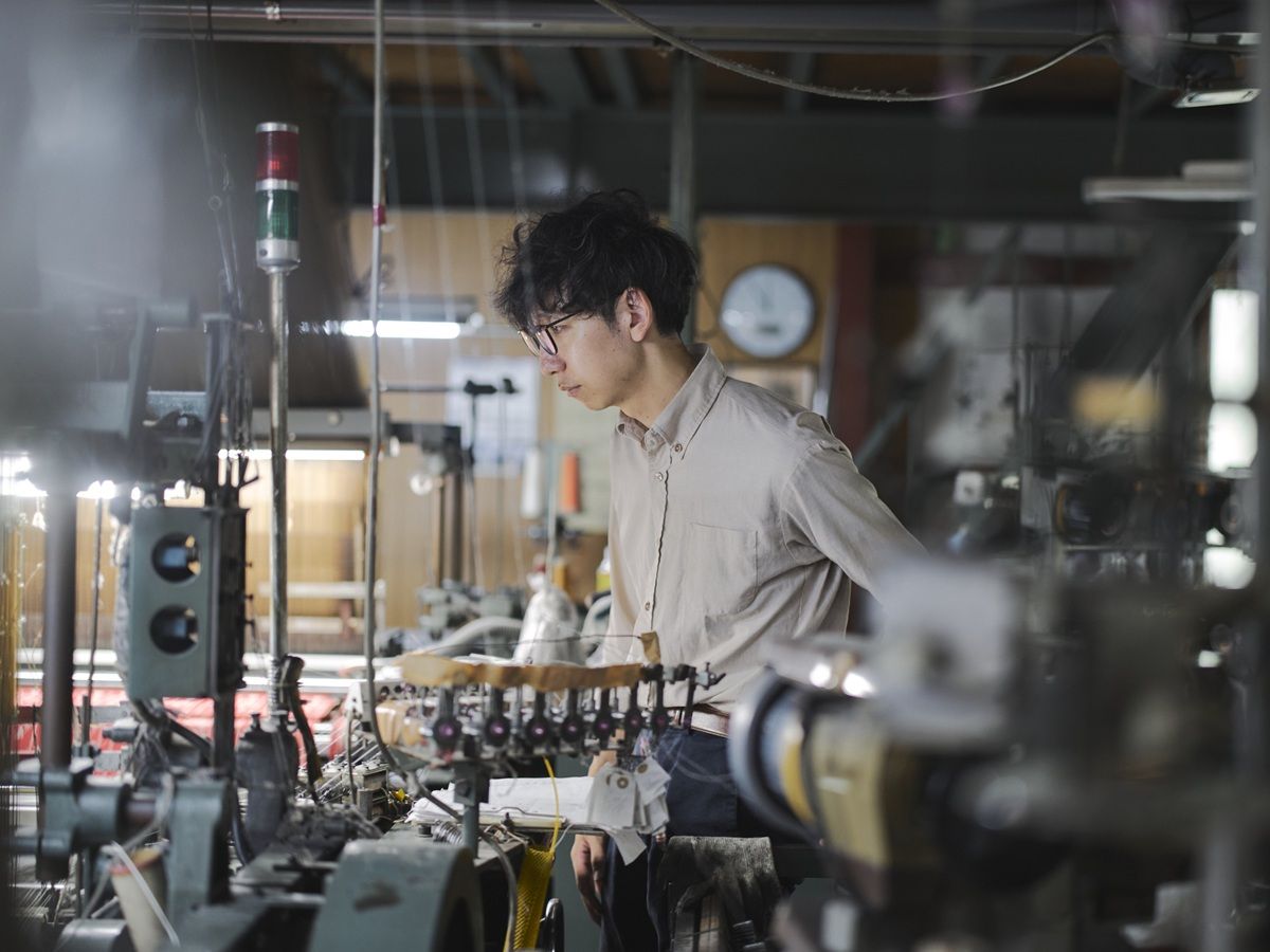 捨てられていた西陣織の「絹の涙」　帯を織る前から売れるビジネスモデル