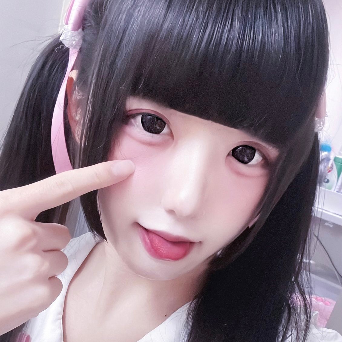 素人美女の露出 