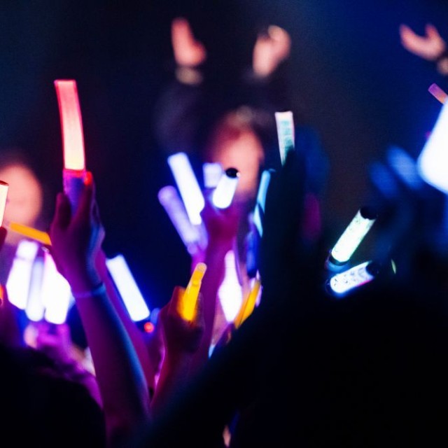 コンサートの雰囲気　※この画像はイメージです（maru54/stock.adobe.com）