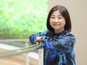 イアン・カーショー「ヒトラー」 妖しい魅力に心を蝕まれ 白水社・藤波