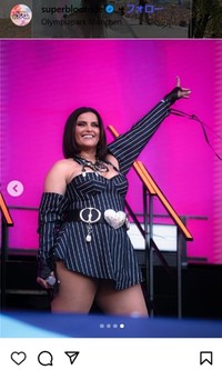 スーパーブルームで“最後”のパフォーマンスを披露したネリー・ファータド＝スーパーブルームのインスタグラム＠superbloomdeより