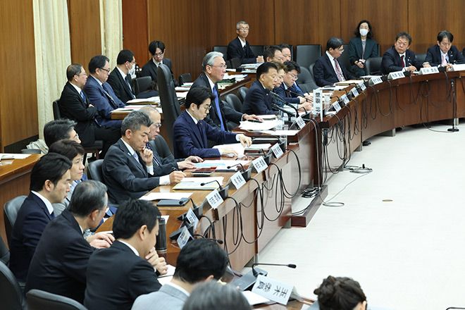 Push to revise Japan’s pacifist Constitution gains steam