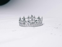 黒色のベンツでいつも迎えに来る彼。そのたび私は下町のお姫様になる