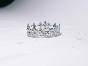 黒色のベンツでいつも迎えに来る彼。そのたび私は下町のお姫様になる