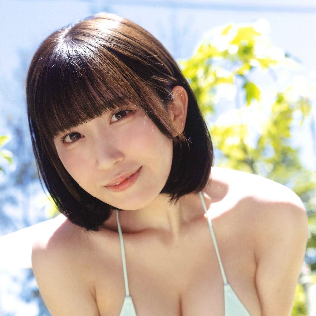 もものすけ1st写真集『一等星』（撮影:中山雅文、ワニブックス刊）先行カット