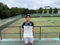 【中国高校テニス選手権】男子個人戦で金子颯良（関西・岡山）が単複制す