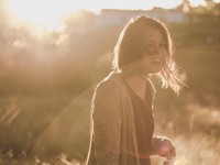 内面の魅力に誰もが惹かれる。敬愛する女友達の存在が、私の宝物