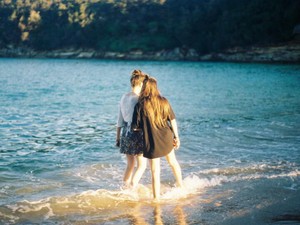 女子校なんて贅沢だ。母を泣かせた途方もない金額の叶わなかった青春