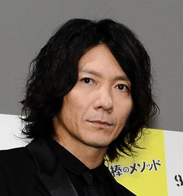 「THE YELLOW MONKEY」のボーカルを務める吉井和哉さん。