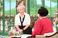 「徹子の部屋」   (右から） 黒柳徹子、中尾ミエ＝テレビ朝日提供