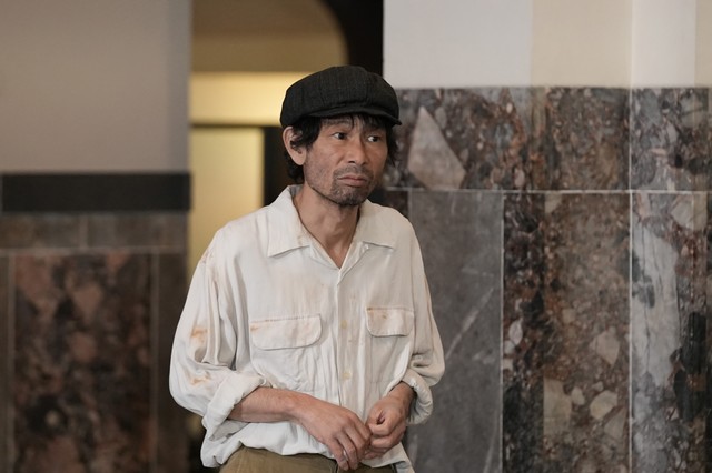 一を食べさせやれないことで追い詰められ、犯罪に走ってしまった小田島を熱演した水澤紳吾　(C)NHK