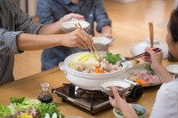 家族で食べたい鍋ランキング1位は？　※画像はイメージです（kazoka303030/stock.adobe.com）
